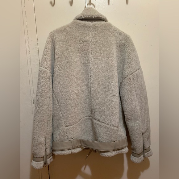 Zara Fleece Zip Up Jacket - Picture 2 of 5